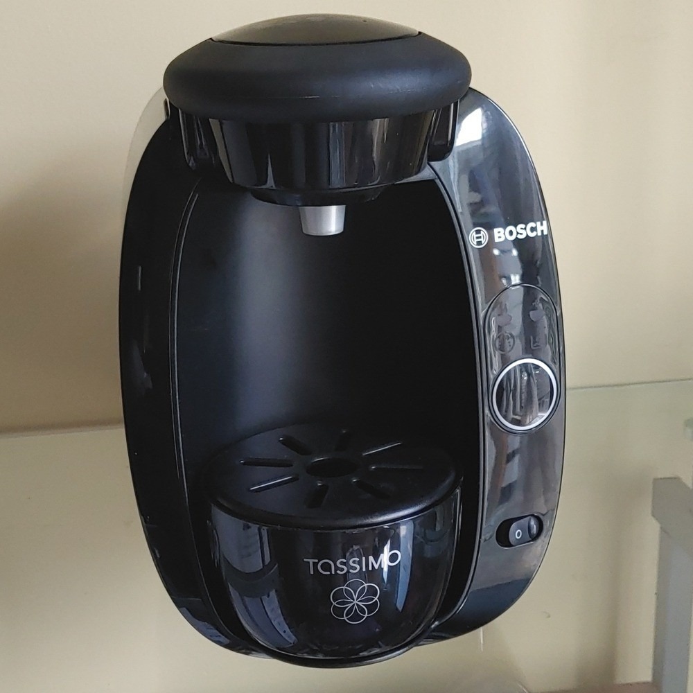 Bosch Tassimo TAS2002UC8 Black Single Serve Coffee Maker 1300W CTPM02UC